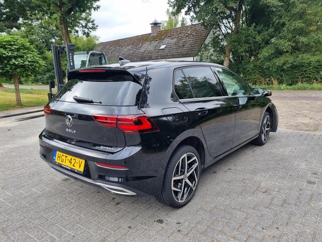 Volkswagen GOLF eHybrid Pano Navi Led