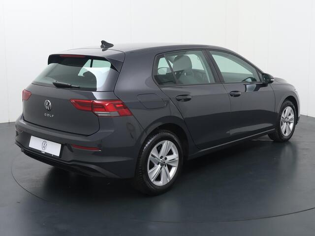 Volkswagen GOLF 1.0 TSI Life | 110 PK | Adaptive cruise control | Climate control | Apple Carplay/Android Auto |