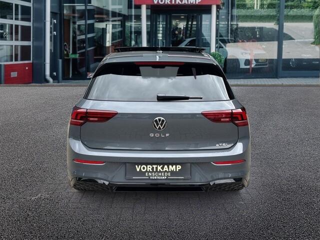 Volkswagen GOLF 1.5 eTSI R-LINE PANO-DAK/CAMERA/NAVI/CARPLAY/ACC/STOEL-STUURVERW