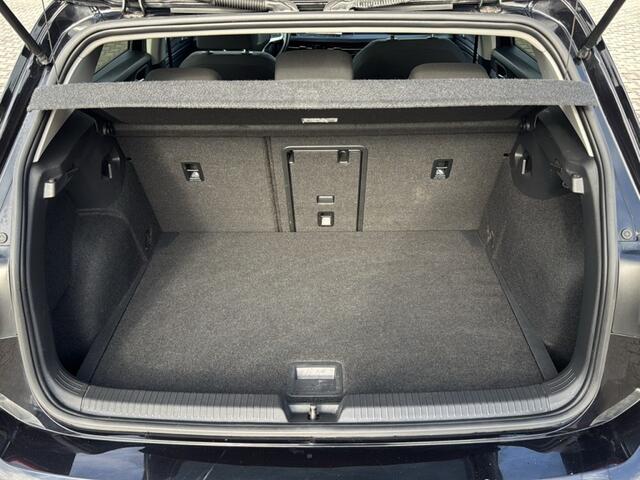 Volkswagen GOLF 1.0 TSI LIFE NAVI/CAMERA/STOELVERW/CRUISE