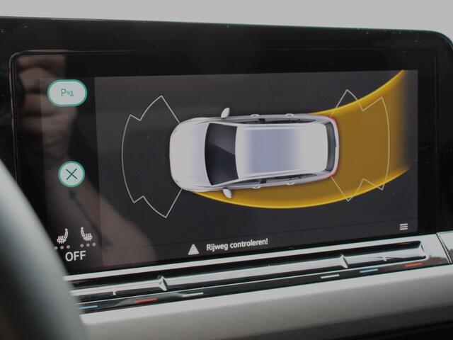 Volkswagen GOLF Variant 1.5 eTSI 130pk DSG Life Navigatie Apple Carplay/Android Auto Inklapbare trekhaak Parkeersensoren Adaptive Cruise Control Stoel- en stuurverwarming Climate Control Lichtmetalen Velgen