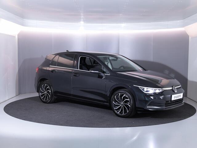 Volkswagen GOLF 1.4 eHybrid Style 204 pk Automaat (DSG) | Navigatie | Parkeersensoren | Achteruitrijcamera | Autom. airco (3 zones) | Elektr. bestuurdersstoel | Voll. digitaal instrumentenpaneel |