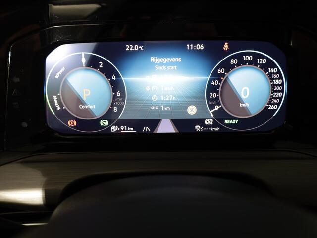 Volkswagen GOLF 1.4 eHybrid Style 204 pk Automaat (DSG) | Navigatie | Parkeersensoren | Achteruitrijcamera | Autom. airco (3 zones) | Elektr. bestuurdersstoel | Voll. digitaal instrumentenpaneel |