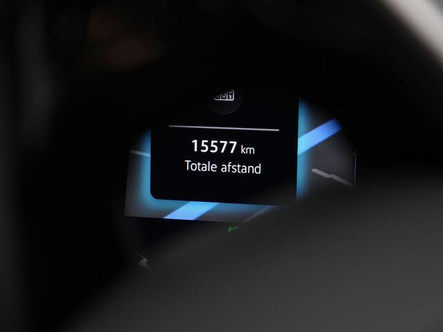 Volkswagen GOLF 1.5 eTSI 150 pk DSG R-Line Edition | Panoramadak | Trekhaak | Harman/Kardon | Head-up display