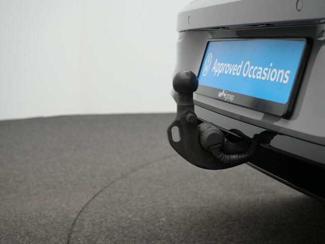 Volkswagen GOLF 1.5 eTSI 150 pk DSG R-Line Edition | Panoramadak | Trekhaak | Harman/Kardon | Head-up display
