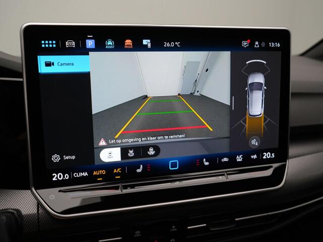 Volkswagen GOLF 1.5 eTSI 150 pk DSG R-Line Edition | Panoramadak | Trekhaak | Harman/Kardon | Head-up display