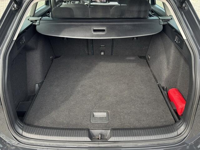 Volkswagen GOLF 2.0 TDI DSG LIFE NAVI/CARPLAY/ACC/PDC/STOEL/STUURVERW
