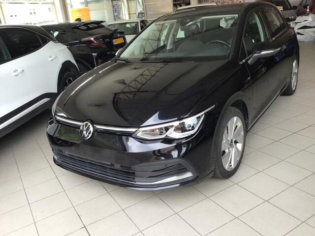 Volkswagen GOLF 1.5 eTSI Style