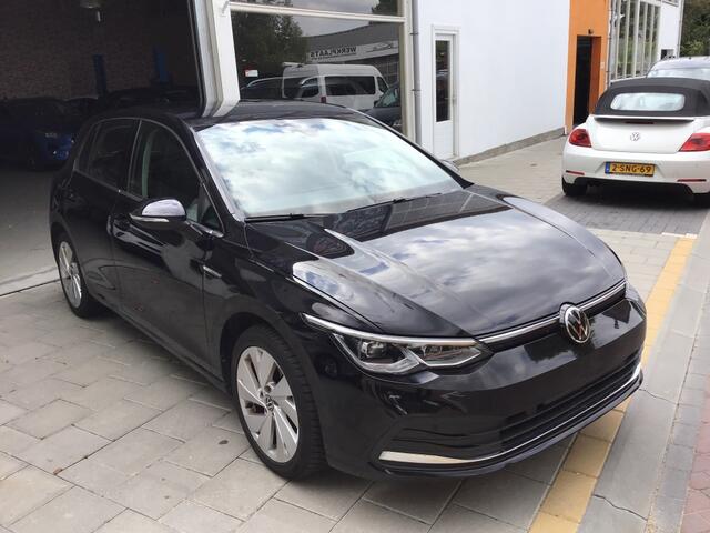 Volkswagen GOLF 1.5 eTSI Style