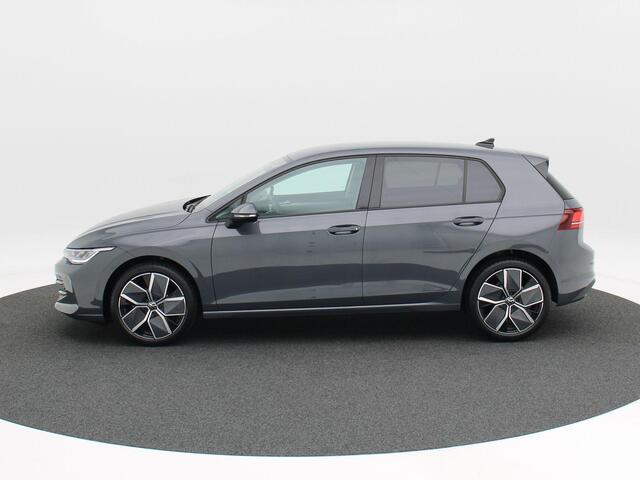 Volkswagen GOLF 1.5 TSi 115 Pk Oranje Edition | Full LED | Carplay | Adaptive Cruise | Camera | Sensoren | Climate Control | 18 Inch | 20.695 Km!!