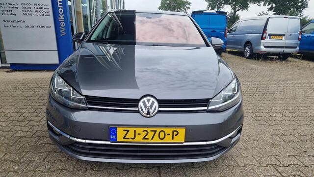 Volkswagen GOLF 1.5 TSI Highline | 150PK | Elektr.glazen pano.dak | Virtual Cockpit | ergoActive stoelpakket | Trekhaak | Adaptive Cruise | Camera| LMV