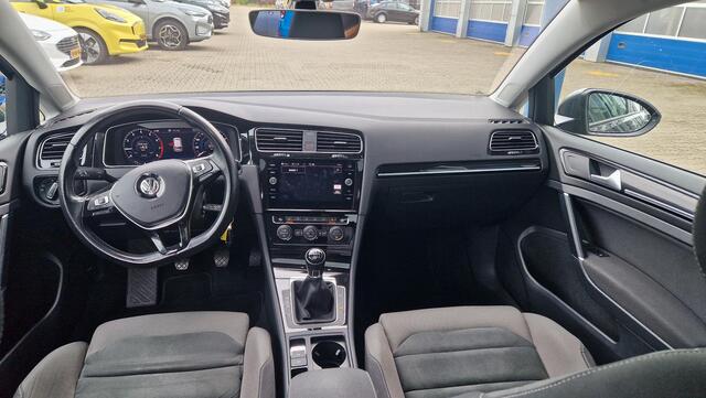 Volkswagen GOLF 1.5 TSI Highline | 150PK | Elektr.glazen pano.dak | Virtual Cockpit | ergoActive stoelpakket | Trekhaak | Adaptive Cruise | Camera| LMV