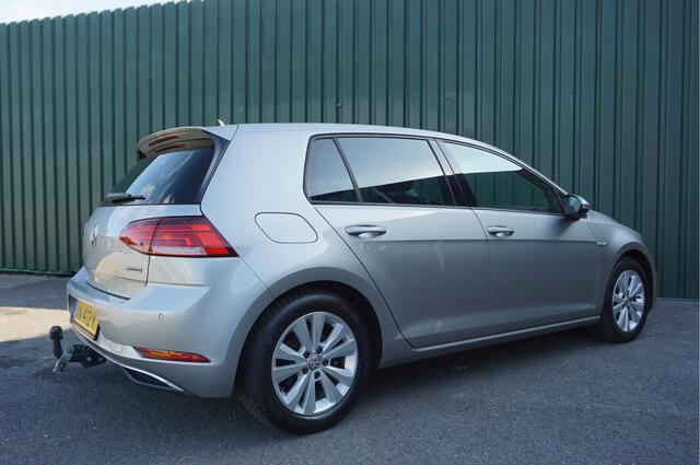 Volkswagen GOLF 1.5TSI 130pk Comfortline 5-drs + Trekhaak/ Navi/ Carplay/ Adapt.Cruise/ PDC/ Garantie!