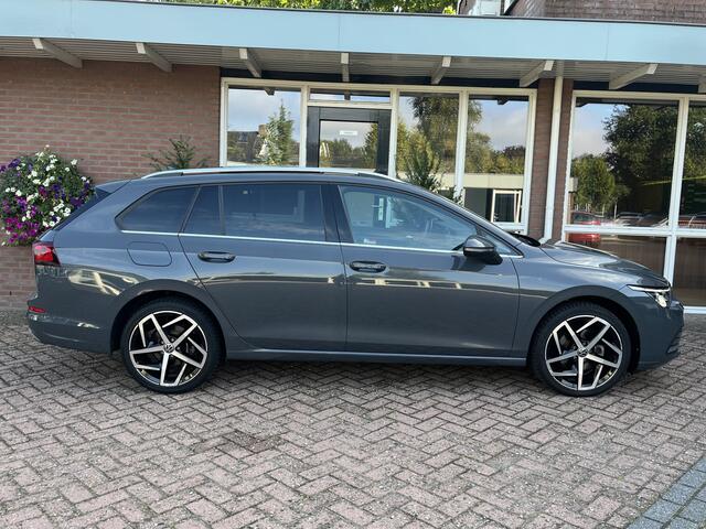 Volkswagen GOLF Variant 1.5 eTSI R-Line Business