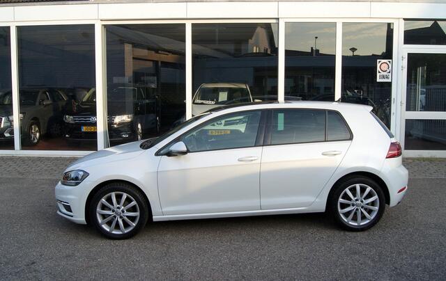 Volkswagen GOLF 1.0 TSI Comfortline Business Navi,Cruise,Pdc,Clima,Panoramadak,Rijklaarprijs!!