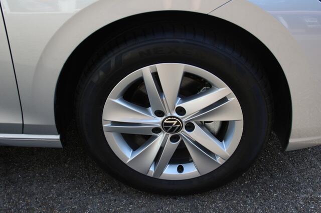 Volkswagen GOLF 1.5 TSI Life Business, Adp cruise, Lichtm, DAB, Stoel en stuur verwarming