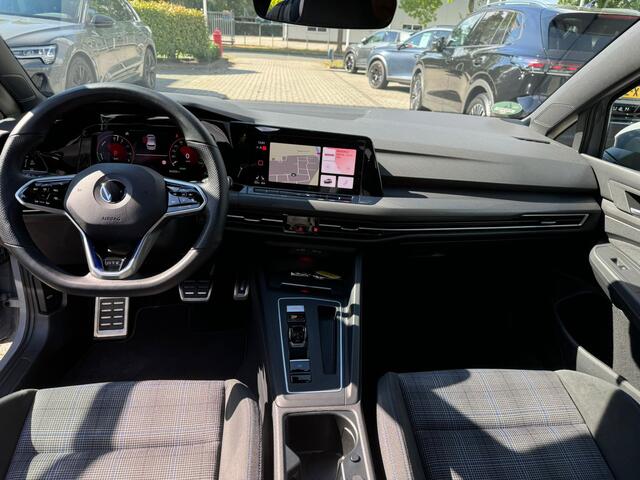 Volkswagen GOLF 1.4 eHybrid GTE 245 PK pano, stoel/stuur verw, navi, cruise, clima