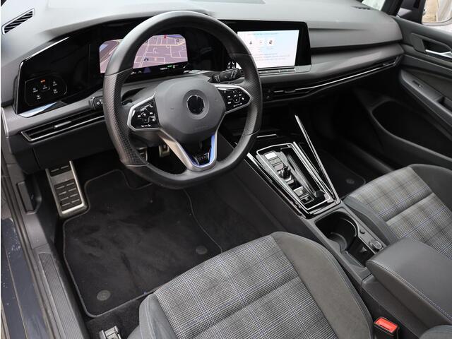 Volkswagen GOLF GTE 1.4 eHybrid PHEV | 245PK | Adaptive Cruise | Stoel&Stuurverwarming | LED Mistlampen | 18"Inch | Getint Glas |