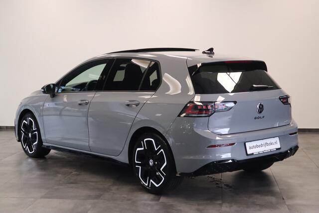 Volkswagen GOLF 1.5 eHybrid Style Edition R-line Pano LED Plus 360 camera