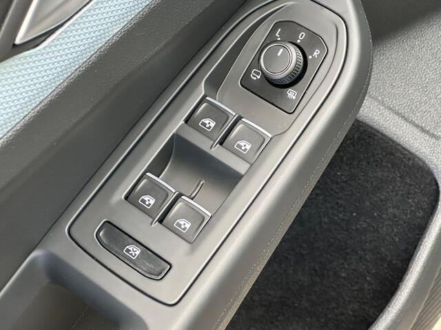 Volkswagen GOLF Variant 1.5 eTSI 150pk DSG Goal | Facelift | Trekhaak | 360 Camera | Dode hoek | Dode hoek | Rijklaar incl. garantie