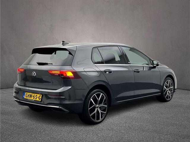 Volkswagen GOLF 50 Edition 1.5 TSI eHybrid 204pk DSG Automaat Adaptive cruise control, Stuurwiel verwarmd, Navigatie, Achteruitrijcamera, LED koplampen, Stoelverwarming