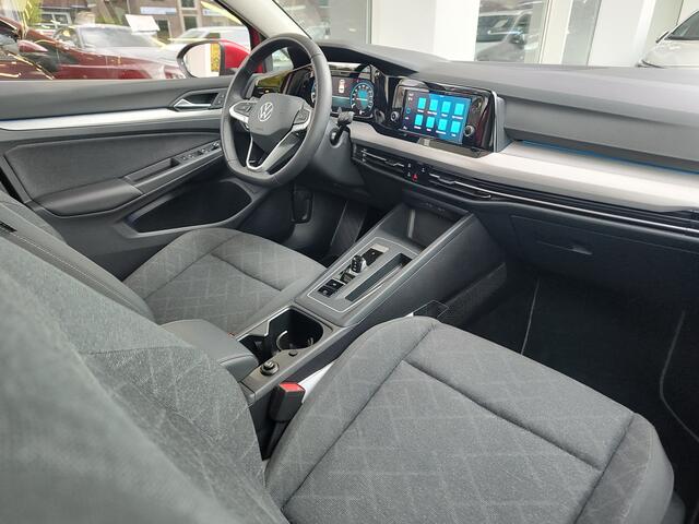 Volkswagen GOLF 1.0 eTSI LIFE DSG Virtual Cockpit | Clima | Carplay/Android