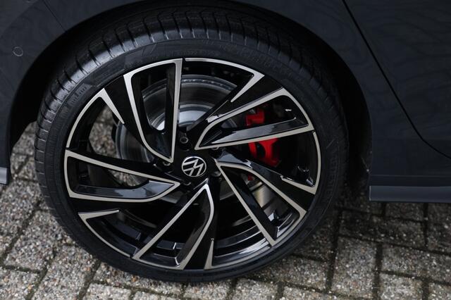 Volkswagen GOLF 1.4 eHybrid GTE 245Pk Aut. Stuurvw/Standkach/Keyless/IQ Light/Dealerondh
