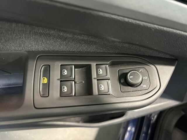 Volkswagen GOLF Variant 1.0 eTSI 110pk DSG Life · Apple/Android Car Play · Elek. Trekhaak · Navigatie · P-Sensoren · Sfeerverlichting · 16'' Inch · Garantie t/m 22-06-2027 of 100.000km