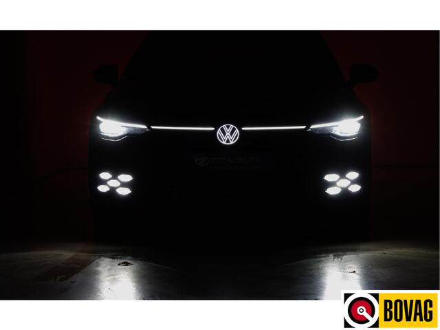 Volkswagen GOLF 1.5 eHybrid GTE Black Style 272 PK | IQ Led | Elec. trekhaak | Headup | Stoel- & stuurverw. | PDC V + A, Camera, App. connect, Navigatie, 131 KM actieradius (WLTP)