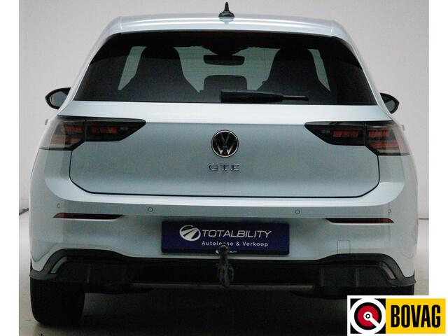 Volkswagen GOLF 1.5 eHybrid GTE Black Style 272 PK | IQ Led | Elec. trekhaak | Headup | Stoel- & stuurverw. | PDC V + A, Camera, App. connect, Navigatie, 131 KM actieradius (WLTP)