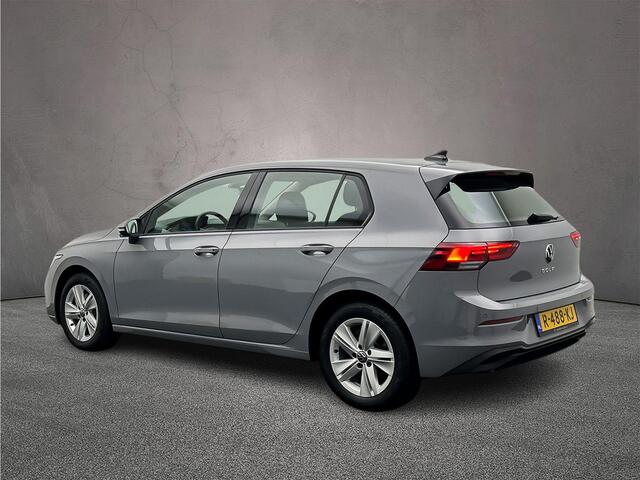 Volkswagen GOLF Life 1.0 TSI 110pk Adaptive cruise control, Stuurwiel verwarmd, App connect, LED koplampen, Stoelverwarming, Airco, Parkeersensoren, DAB, Radio