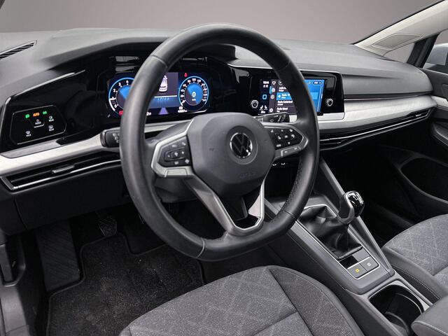 Volkswagen GOLF Life 1.0 TSI 110pk Adaptive cruise control, Stuurwiel verwarmd, App connect, LED koplampen, Stoelverwarming, Airco, Parkeersensoren, DAB, Radio