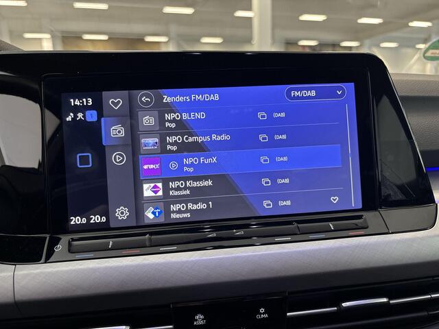 Volkswagen GOLF Variant 1.0 eTSI 110pk DSG Life · Camera · Aple/Android Car Play · Elek.Trekhaak · Sfeerverlichting · 16'' Inch · Garantie t/m 25-08-2027 of 100.000km