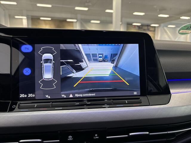 Volkswagen GOLF Variant 1.0 eTSI 110pk DSG Life · Camera · Aple/Android Car Play · Elek.Trekhaak · Sfeerverlichting · 16'' Inch · Garantie t/m 25-08-2027 of 100.000km