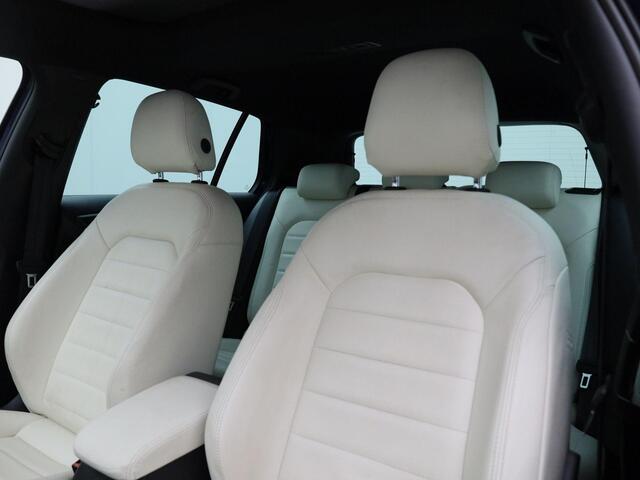 Volkswagen GOLF 1.5TSI/150PK DSG R Line · Panoramadak · Camera · Dodehoeksensor · Info Active Display · Stoelverwarming · Trekhaak · Android/Apple Car Play · Leder ·