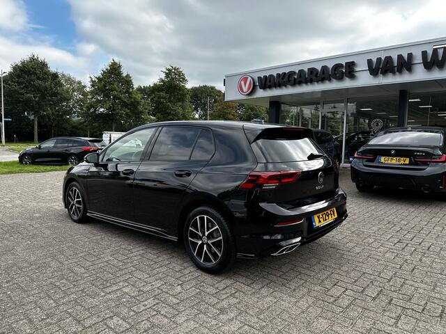 Volkswagen GOLF 1.5 eTSI R-Line Lmv Adcruise Pdc Applecarplay Navi Acamera Automaat Stoelverwarming Stuurverwarming
