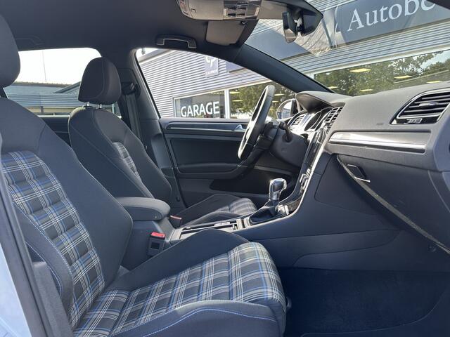 Volkswagen GOLF 1.4 TSI PHEV GTE | 204 pk | Facelift | Trekhaak | ACC | Keyless