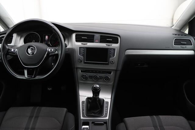 Volkswagen GOLF Variant 1.0 TSI Business Edition Connected
