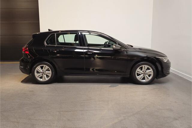 Volkswagen GOLF 1.0 eTSI Life Business - Apple Carplay/Android Auto draadloos - Adaptive Cruise - Virtual Cockpit