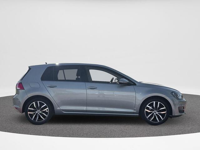 Volkswagen GOLF 1.0 TSI Comfortline | 115 pk | Navi | Clima | Trekhaak |
