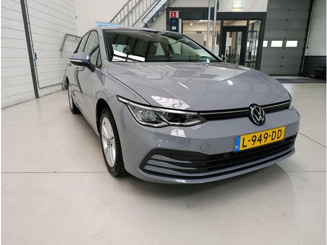 Volkswagen GOLF 1.0 eTSI Life