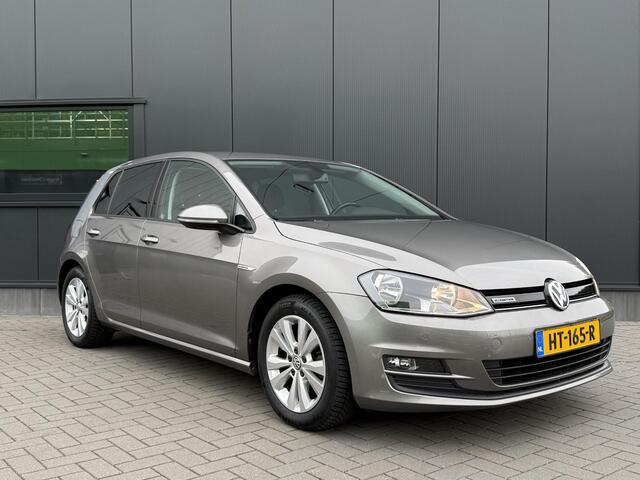 Volkswagen GOLF 1.0 TSI Business Edition Connected 116 PK | Inclusief 1 jaar garantie | Origineel NL | NAP | Navigatie | Cruise control | Climate control | Camera | Parkeersensoren | Lichtmetalen velgen | Sportstoelen | Metallic lak | DAB | All season banden | Spiegelpak