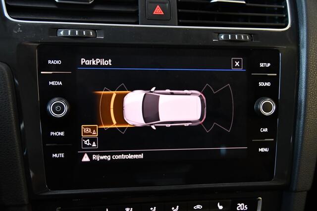 Volkswagen GOLF 1.0 TSI Highline Apple CarPlay