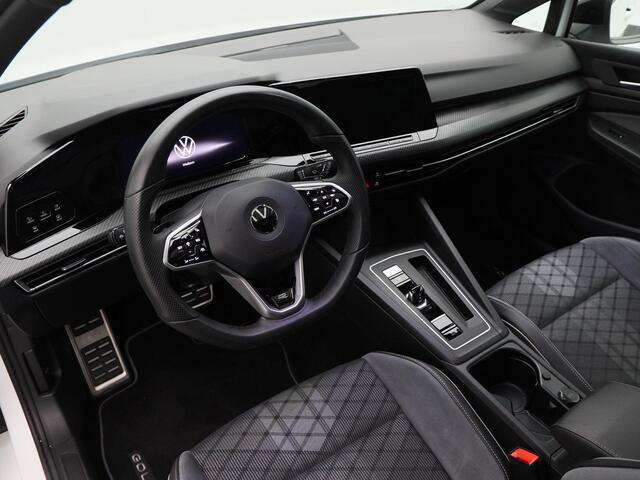 Volkswagen GOLF 1.5 eTSi 150 Pk Automaat R-Line Business+ | Panoramdak | Adaptive Cruise | Full LED | Camera | Parkeersensoren | Carplay | 18 Inch | 51.320 Km