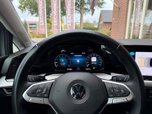 Volkswagen GOLF 1.0 TSI Life DIGI DASH / ADDAPT.CRUISE / LED / PDC / CARPLAY / D