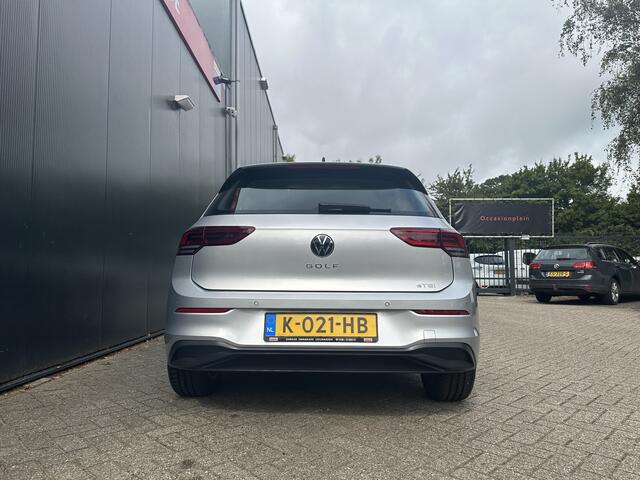 Volkswagen GOLF 1.0 eTSI Life Business