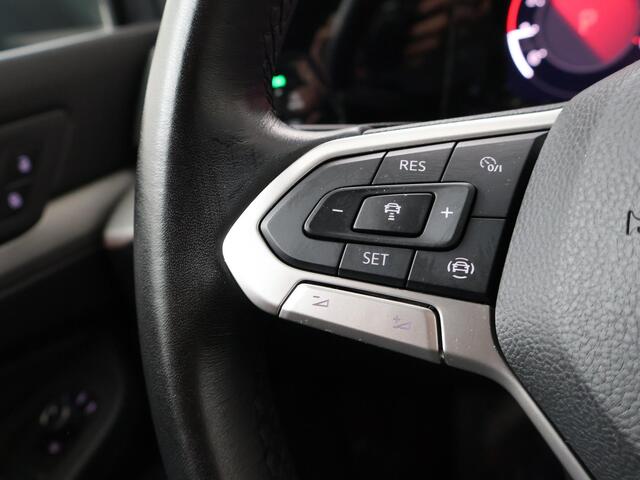 Volkswagen GOLF Variant 1.0 eTSI Life | 110 PK | Automaat | Achteruitrijcamera | Adaptive cruise control |