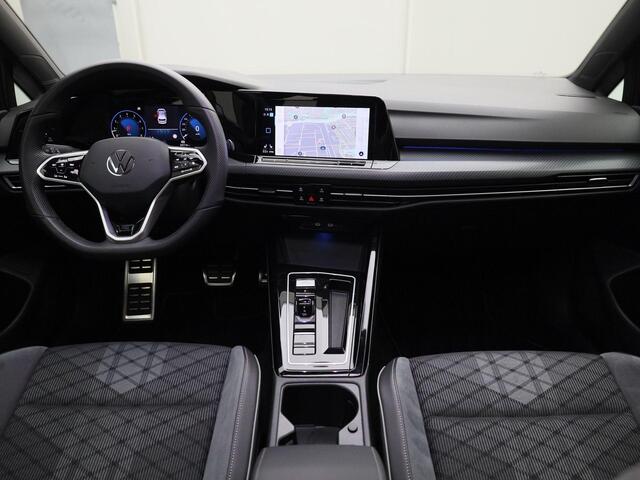 Volkswagen GOLF 1.5eTSI/150PK R Line Blackstyle DSG · Panoramadak · Camera + Parkeersensoren · Stoel- & stuurverwarming · Garantie tot januari 2026