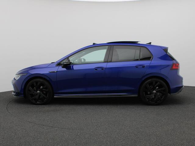 Volkswagen GOLF 1.5 eTSI R-Line Business 130PK DSG Matrix-LED Verlichting, Pano-Schuifdak, Black Style, 3-zone Clima, Stoel-Stuurverwarming, Navi, 18" LM Velgen, Adaptieve Cruise Control, Achteruitrijcamera,