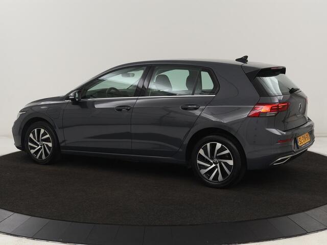 Volkswagen GOLF 1.4 eHybrid Style | Massage | Carplay | Memory | Navigatie | Adaptive cruise | Parkeerhulp | Sfeerverlichting | Full LED | PHEV | Plug In